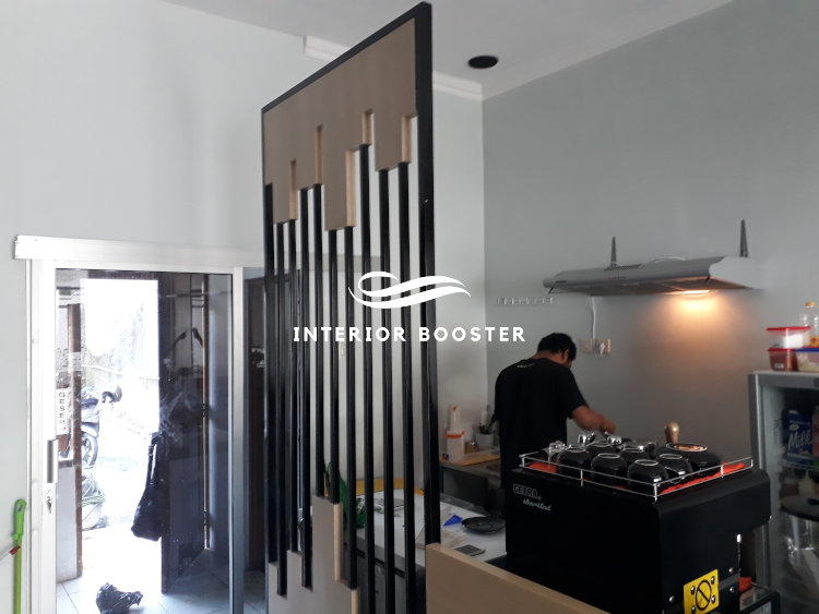 Dapur bersih dari cafe di Condong Catur