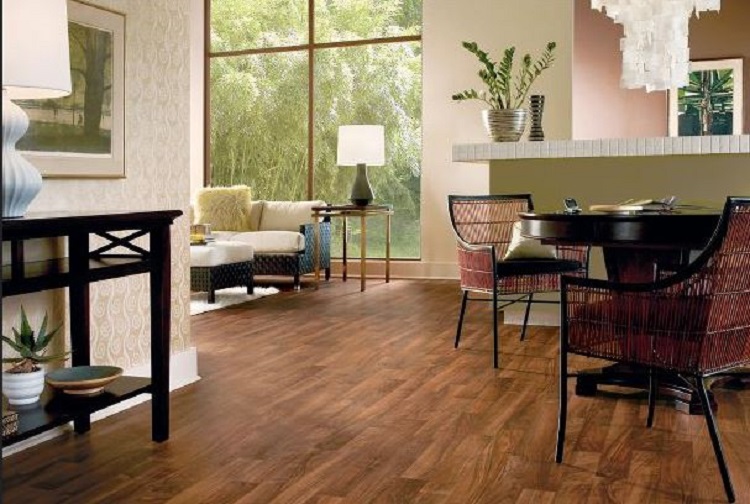 Penggunan lantai vinyl pada rumah, Sumber : .rumahparket.net