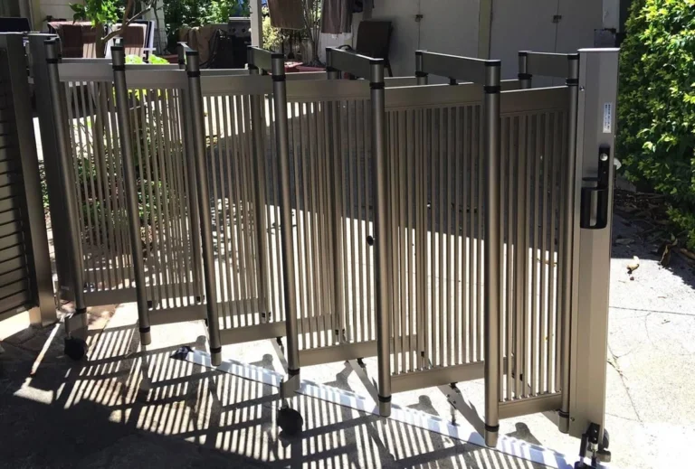 Model pagar rumah besi lipat. Sumber: Googleusercontent.com