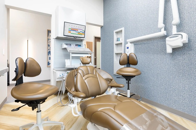 Klinik gigi dengan desain ergonomis, Sumber: desergo.com